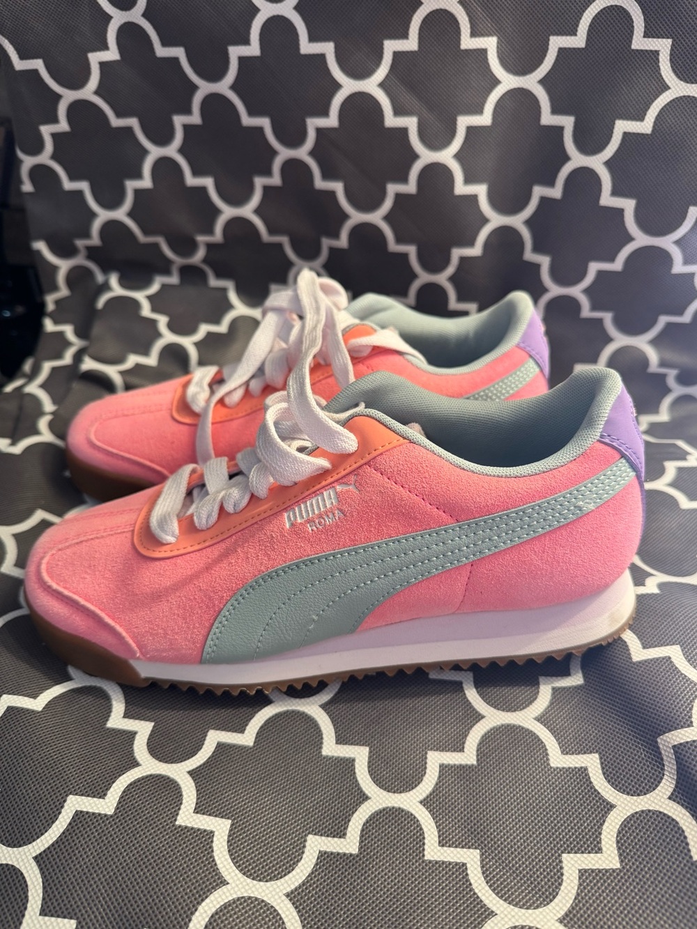NWT Puma Roma 24 Colorblock Big Kids/Women Sneakers Size 6 Kids/8 Women’s